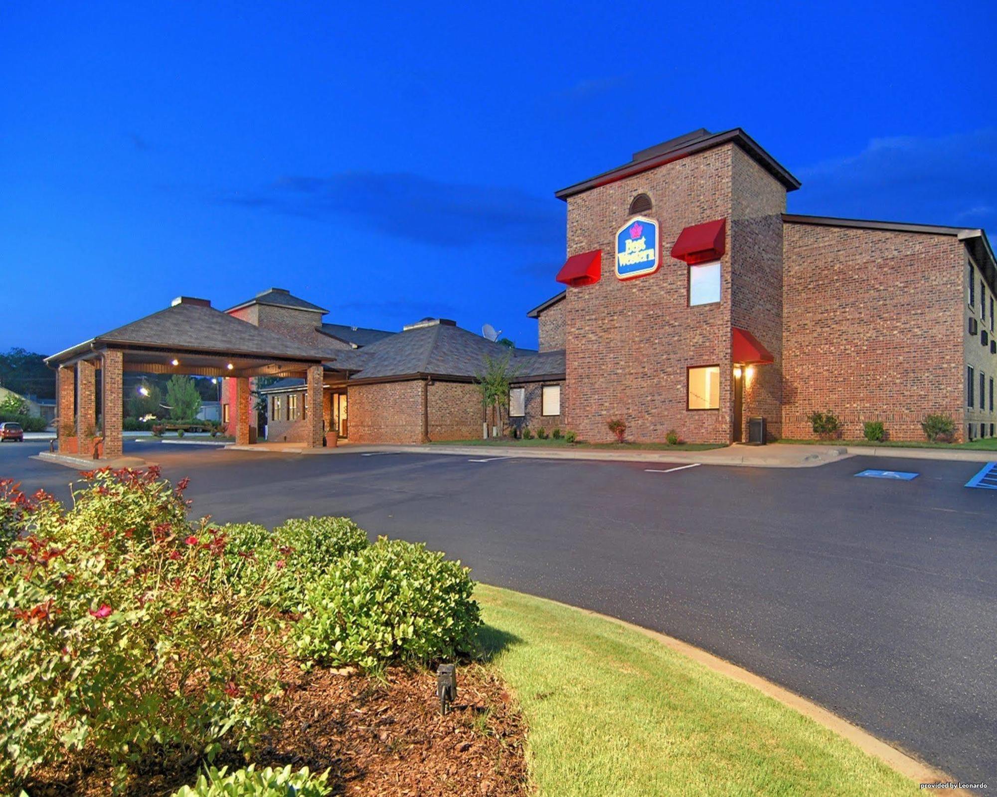 Best Western Auburn/Opelika Inn Экстерьер фото