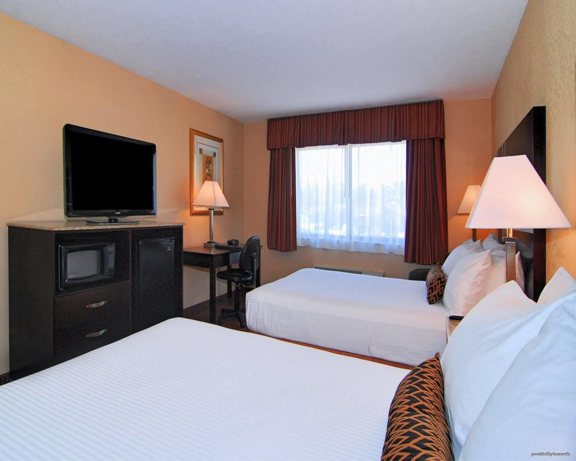 Best Western Auburn/Opelika Inn Экстерьер фото