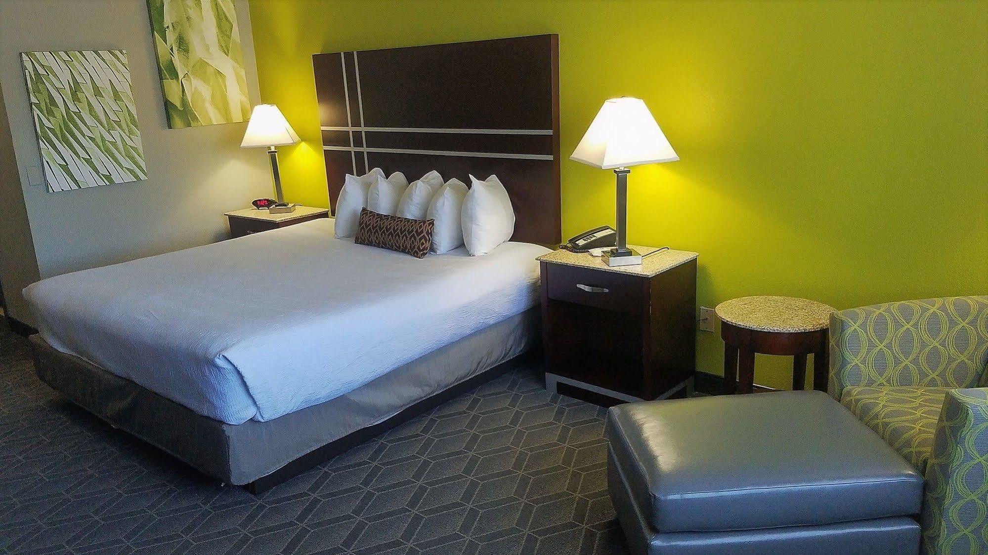 Best Western Auburn/Opelika Inn Экстерьер фото